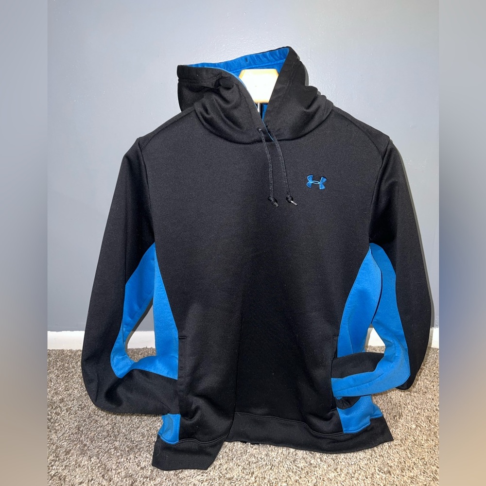 Under Armour - Pullover Performance Hoodie- Black and Blue w/ pockets Large